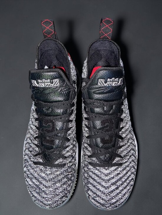 Nike LeBron 16 \'Oreo\' 2018 Mens Basketball Shoes Size 11.5 Worn 3-5X AO2588-006 main image 8